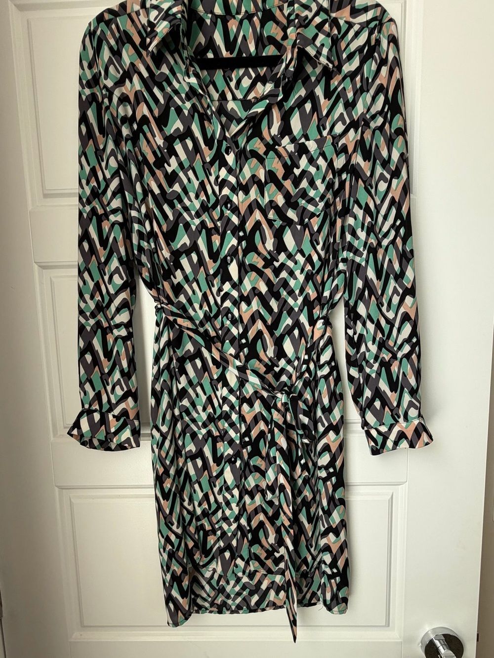 Jade Long-Sleeve Geometric Print Tie-Waist Dress in Black, Mint & Blush-S